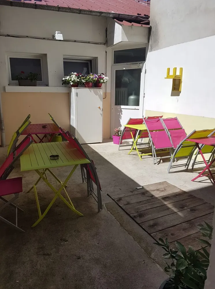 RESTAURANT À CHAMPAGNOLE - AKDENIZ11